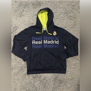 Real Madrid Men’s Navy Blue Medium Pullover Hoodie Soccer Futbol Logo Pockets